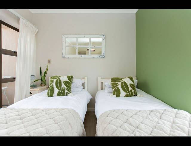 2 BEDROOM APARTMENT FOR SALE IN HELIOS PLACE